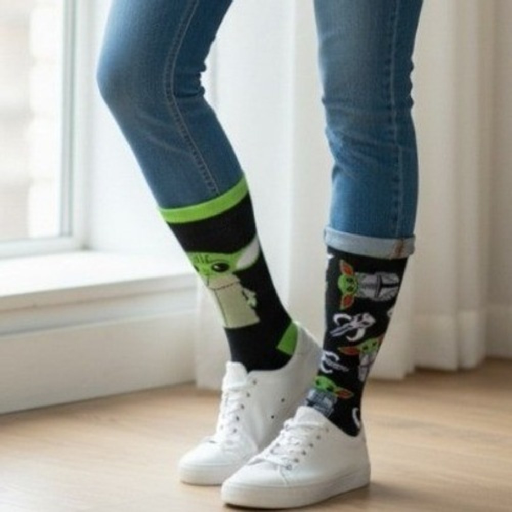Star Wars The Mandalorian Grogu Baby Yoda Crew Socks Black Green Men‎ New